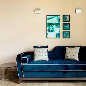 Amadomus Luxury מלון נאפולי